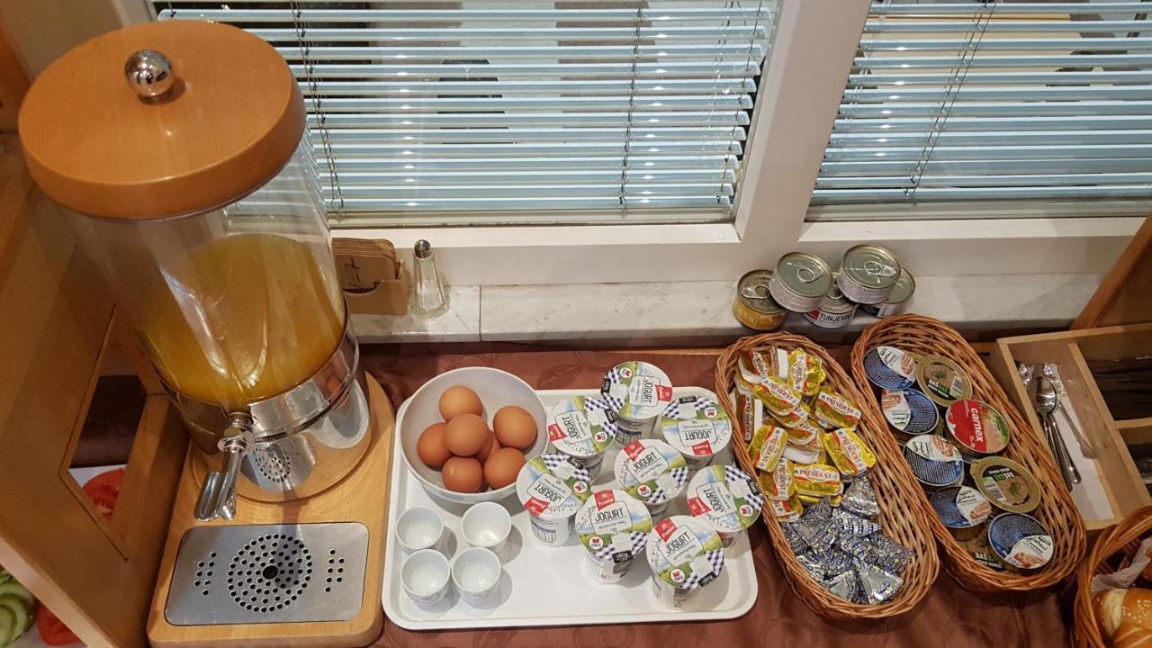 Voyager Bed & Breakfast Νόβι Σαντ Εξωτερικό φωτογραφία