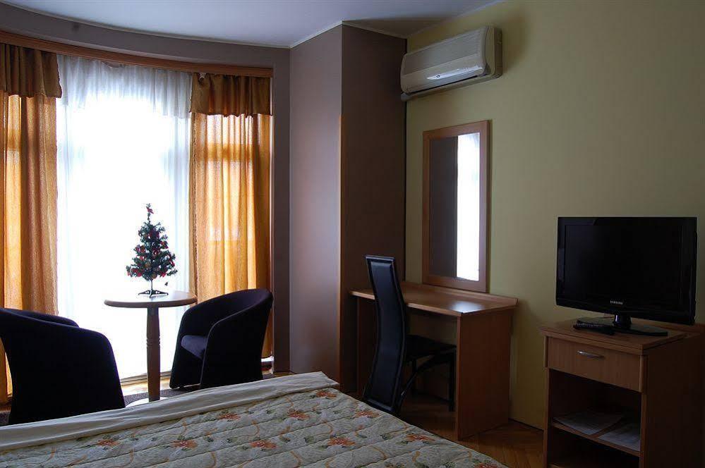 Voyager Bed & Breakfast Νόβι Σαντ Εξωτερικό φωτογραφία